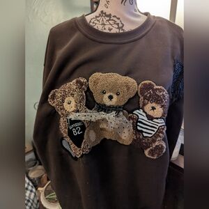 NWT 🧸Teddy Bear & Bow Sweatshirt🧸 a PEACE GARDEN DESIGNS ORIGINAL 🕊️🌿 Sz L